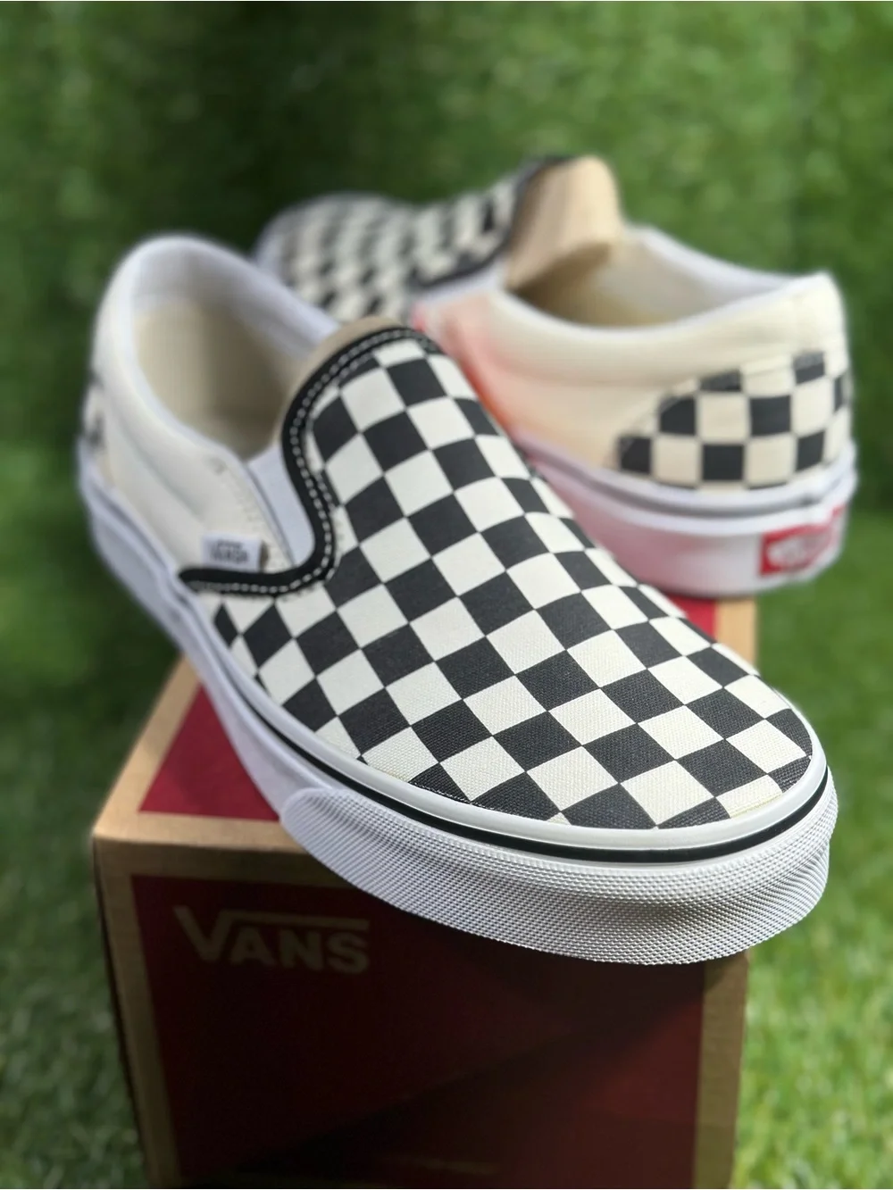 Vans Classic Slip-On Checkerboard Black & White, Men’s 6.5/Women’s 8 VN000EYEBWW